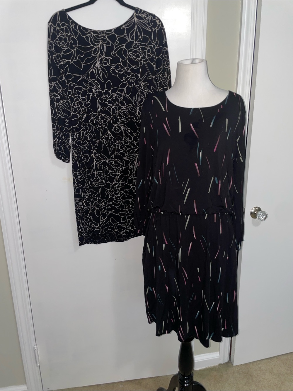 Set of 2. Patterned Long-Sleeve Women’s Dress.